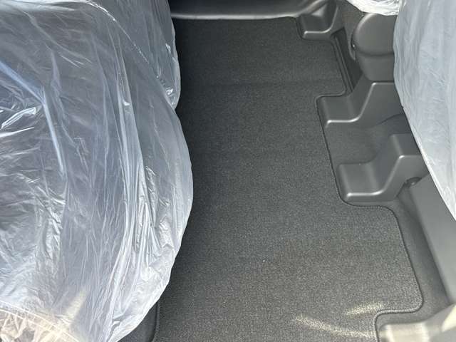 三菱 デリカ　ミニ ６６０ Ｔ プレミアム ４ＷＤ R6年 (中国) 99