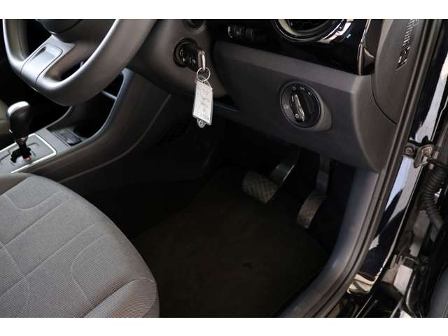 フォルクスワーゲン ＵＰ！ ＭＯＶＥ ＵＰ！ H26年 (近畿) 99