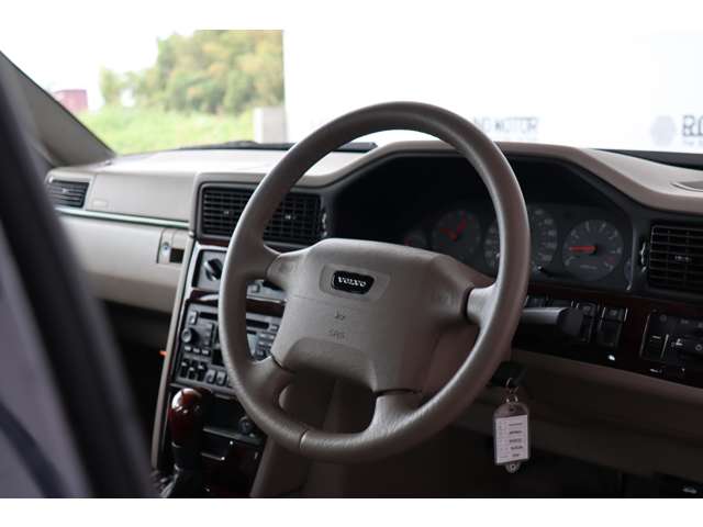 ボルボ Ｓ９０ ３．０ H9年 (近畿) 99