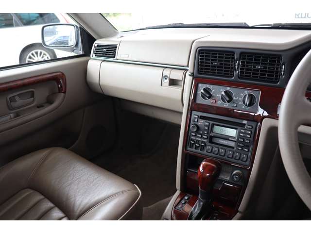ボルボ Ｓ９０ ３．０ H9年 (近畿) 99