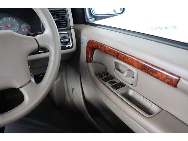 ボルボ Ｓ９０ ３．０ H9年 (近畿) 99