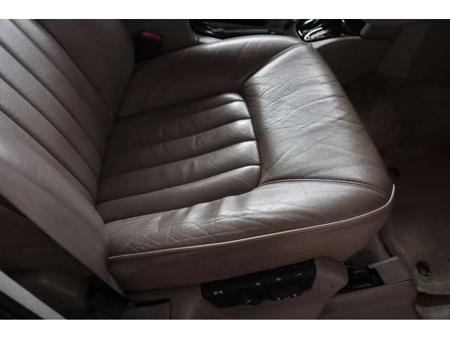 ボルボ Ｓ９０ ３．０ H9年 (近畿) 99