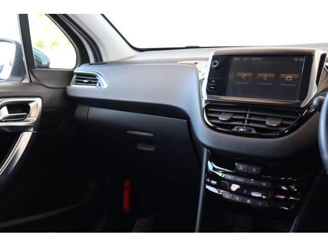 プジョー ２００８ レザーエディション H28年 (近畿) 99