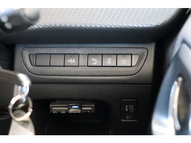 プジョー ２００８ レザーエディション H28年 (近畿) 99