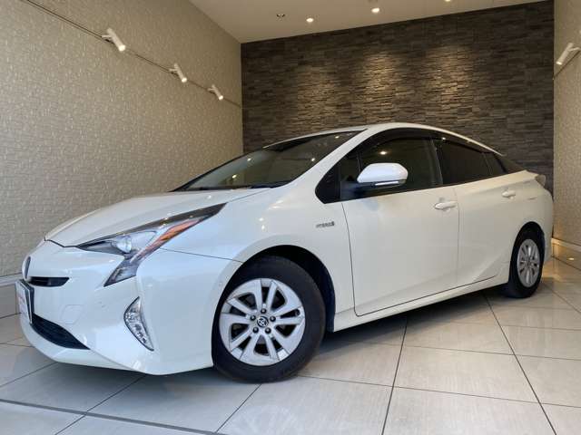 トヨタ プリウス １．８ Ｓ セーフティ プラス H28年 (九州・沖縄) 99