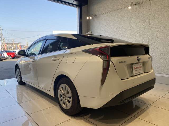 トヨタ プリウス １．８ Ｓ セーフティ プラス H28年 (九州・沖縄) 99