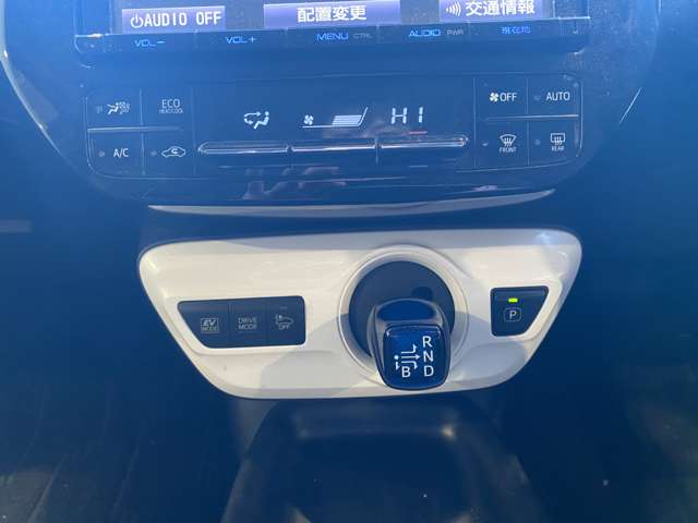 トヨタ プリウス １．８ Ｓ セーフティ プラス H28年 (九州・沖縄) 99