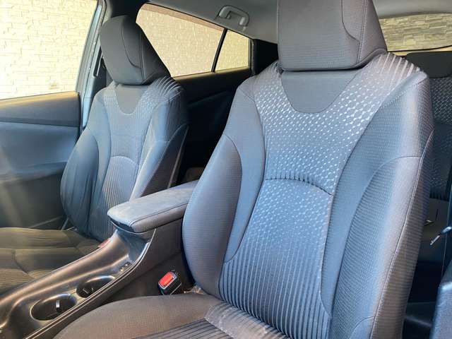 トヨタ プリウス １．８ Ｓ セーフティ プラス H28年 (九州・沖縄) 99