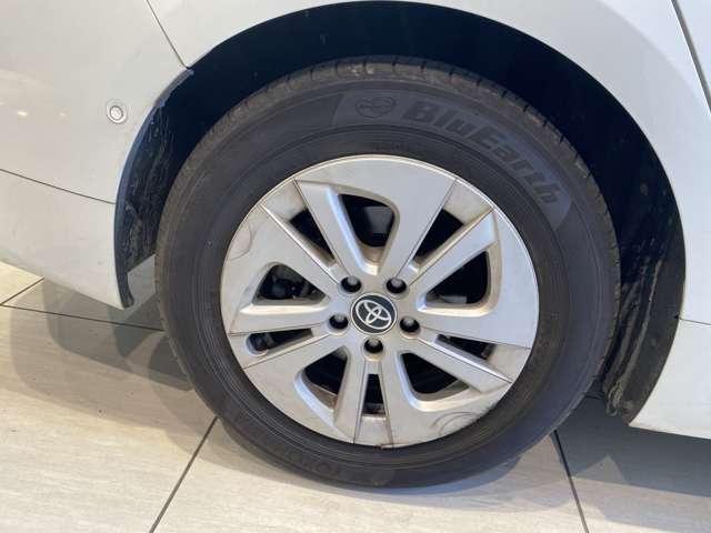 トヨタ プリウス １．８ Ｓ セーフティ プラス H28年 (九州・沖縄) 99