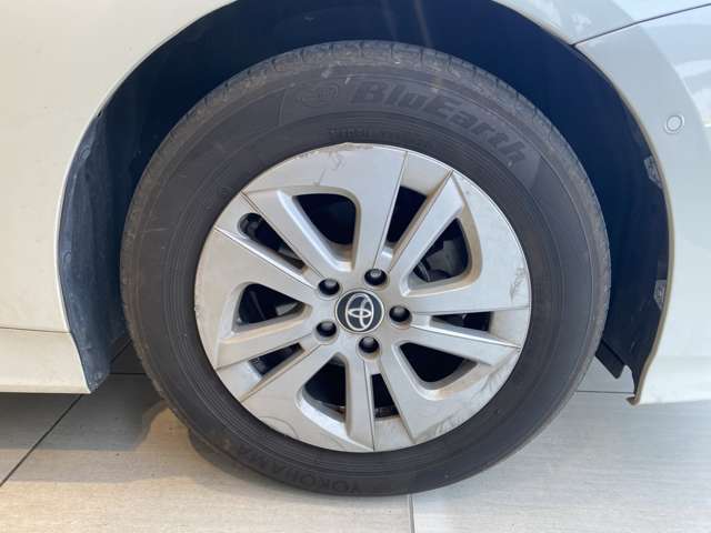 トヨタ プリウス １．８ Ｓ セーフティ プラス H28年 (九州・沖縄) 99
