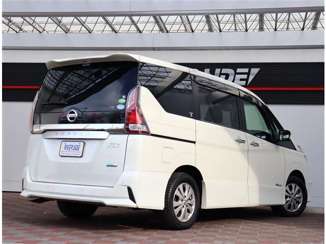 日産 セレナ ２．０ ハイウェイスター Ｖセレクション ４ＷＤ H29年 (関東) 99