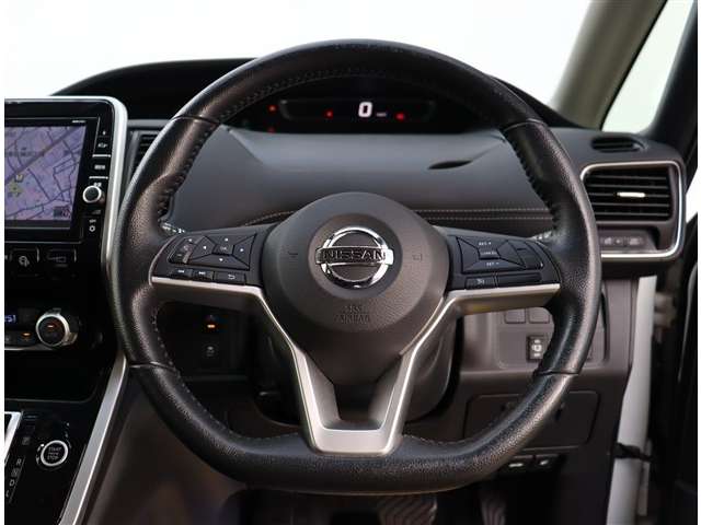 日産 セレナ ２．０ ハイウェイスター Ｖセレクション ４ＷＤ H29年 (関東) 99