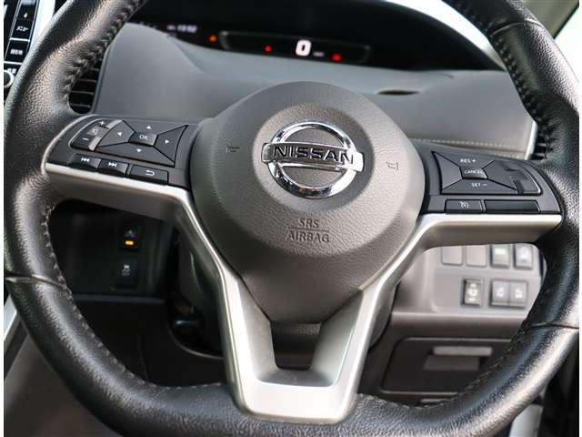 日産 セレナ ２．０ ハイウェイスター Ｖセレクション ４ＷＤ H29年 (関東) 99