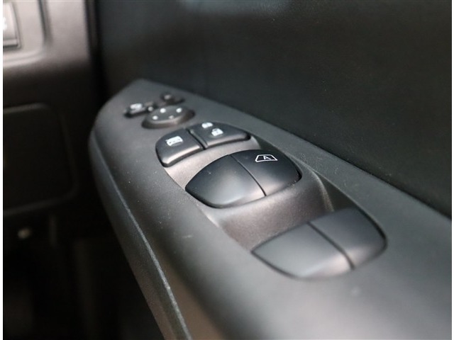 日産 セレナ ２．０ ハイウェイスター Ｖセレクション ４ＷＤ H29年 (関東) 99