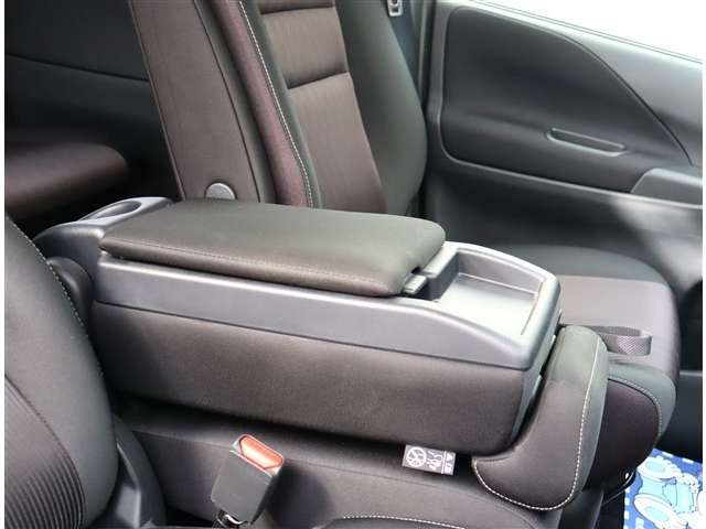 日産 セレナ ２．０ ハイウェイスター Ｖセレクション ４ＷＤ H29年 (関東) 99