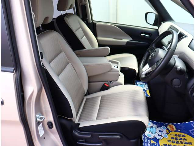 日産 セレナ ２．０ ハイウェイスター Ｖセレクション H30年 (関東) 99