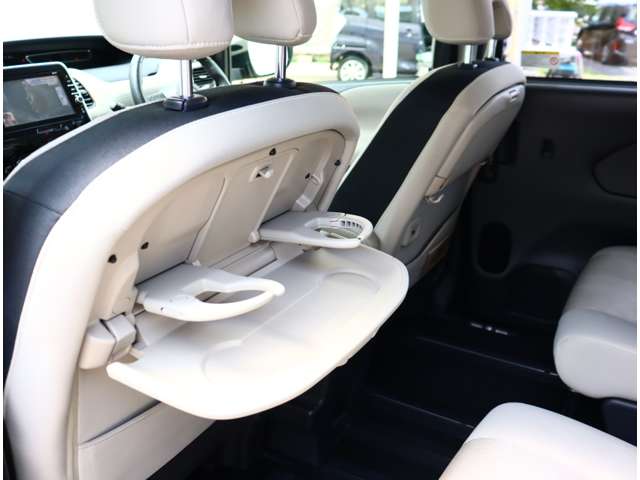 日産 セレナ ２．０ ハイウェイスター Ｖセレクション H30年 (関東) 99