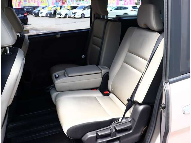 日産 セレナ ２．０ ハイウェイスター Ｖセレクション H30年 (関東) 99