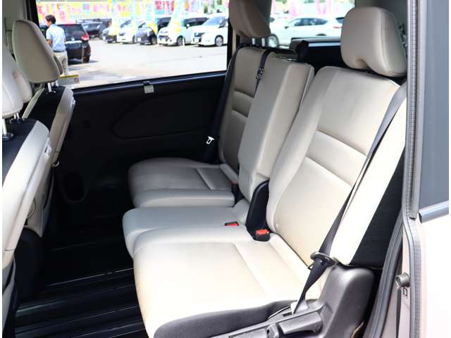 日産 セレナ ２．０ ハイウェイスター Ｖセレクション H30年 (関東) 99