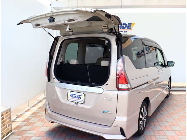 日産 セレナ ２．０ ハイウェイスター Ｖセレクション H30年 (関東) 99