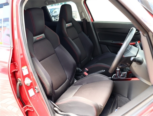 スズキ スイフト スポーツ １．４ R3年 (関東) 99