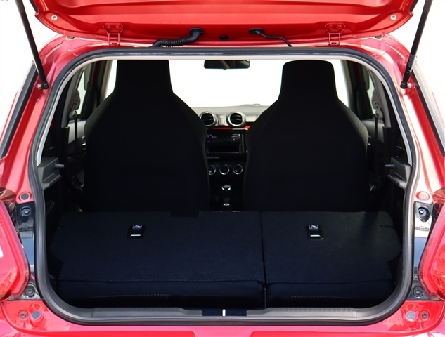 スズキ スイフト スポーツ １．４ R3年 (関東) 99