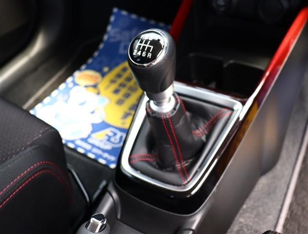 スズキ スイフト スポーツ １．４ R3年 (関東) 99