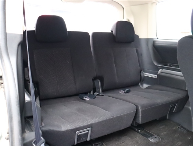 三菱 デリカ　Ｄ：５ ２．４ Ｇ パワーパッケージ ４ＷＤ H29年 (関東) 99