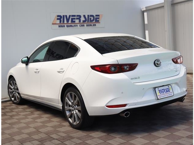 マツダ ＭＡＺＤＡ３　セダン １．８ ＸＤプロアクティブ ツーリング セレクション ディーゼルターボ R4年 (関東) 99