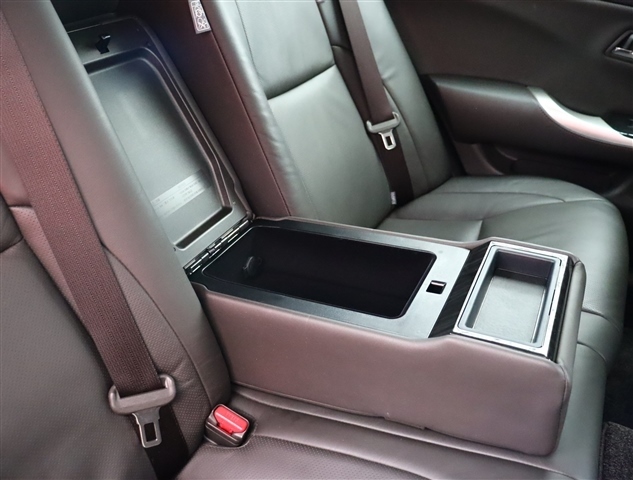 トヨタ クラウンアスリート ２．５ プレミアムエディション H24年 (関東) 99