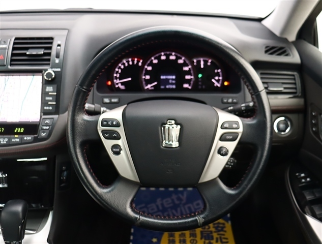 トヨタ クラウンアスリート ２．５ プレミアムエディション H24年 (関東) 99