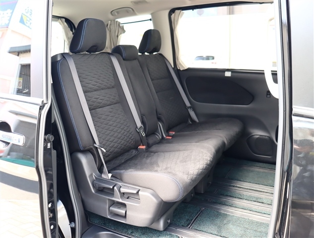 日産 セレナ ２．０ ＡＵＴＥＣＨ ４ＷＤ H30年 (関東) 99