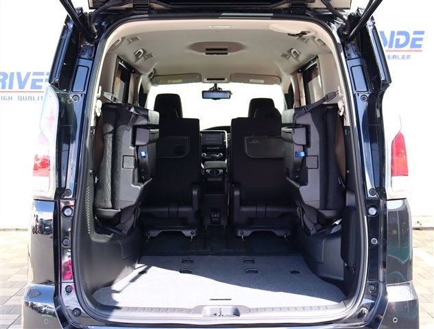 日産 セレナ ２．０ ＡＵＴＥＣＨ ４ＷＤ H30年 (関東) 99