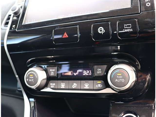 日産 セレナ ２．０ ＡＵＴＥＣＨ ４ＷＤ H30年 (関東) 99