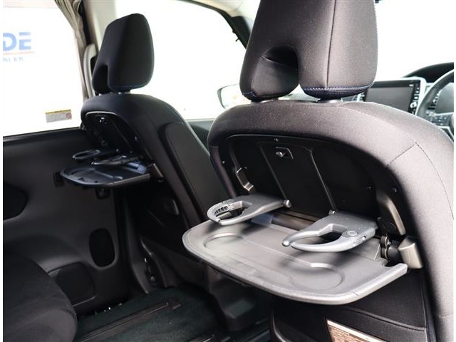 日産 セレナ ２．０ ＡＵＴＥＣＨ ４ＷＤ H30年 (関東) 99