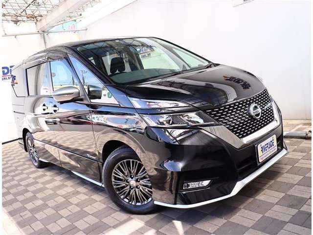 日産 セレナ ２．０ ＡＵＴＥＣＨ ４ＷＤ H30年 (関東) 99