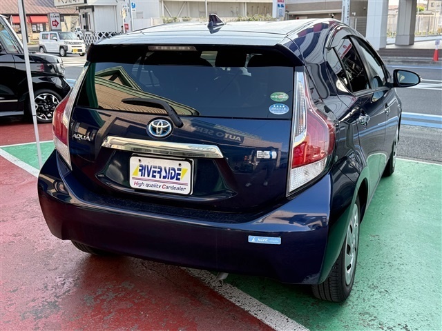 トヨタ アクア １．５ Ｓ スタイルブラック H28年 (関東) 99