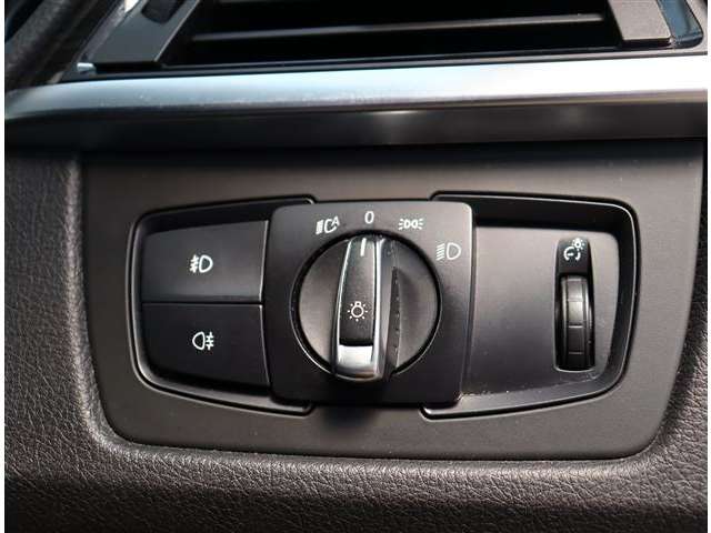 ＢＭＷ ３シリーズ ３２０Ｉ ラグジュアリー H26年 (関東) 99