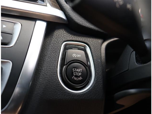 ＢＭＷ ３シリーズ ３２０Ｉ ラグジュアリー H26年 (関東) 99