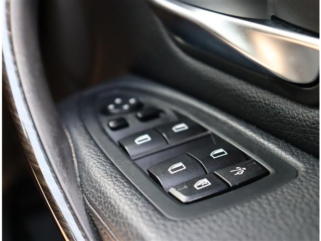 ＢＭＷ ３シリーズ ３２０Ｉ ラグジュアリー H26年 (関東) 99