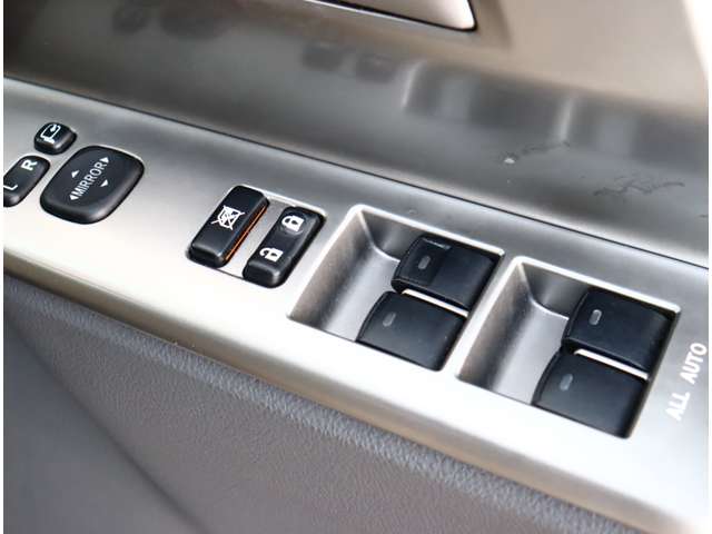 トヨタ ヴォクシー ２．０ Ｚ ４ＷＤ H20年 (関東) 99