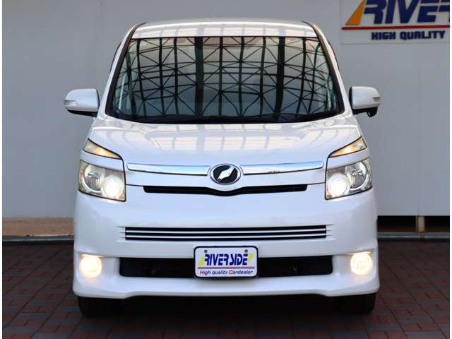 トヨタ ヴォクシー ２．０ Ｚ ４ＷＤ H20年 (関東) 99