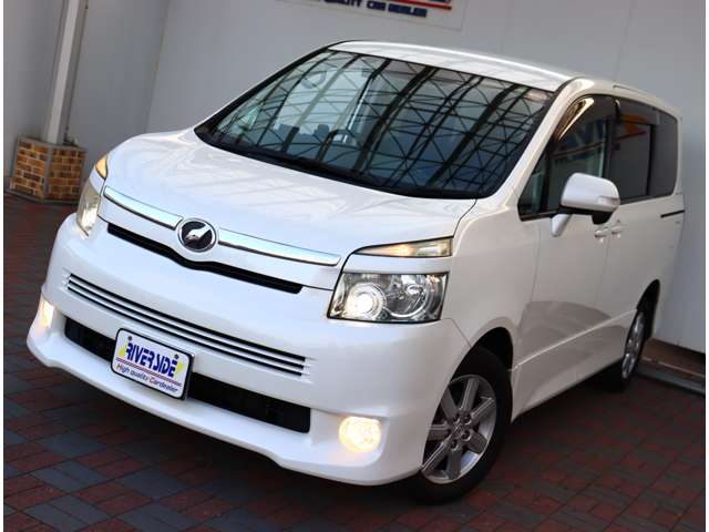 トヨタ ヴォクシー ２．０ Ｚ ４ＷＤ H20年 (関東) 99