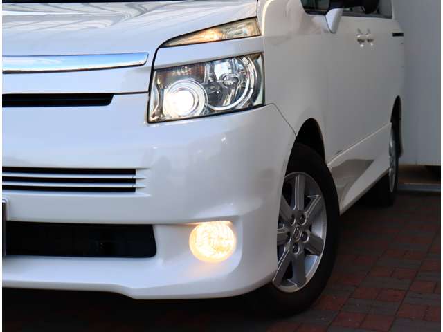 トヨタ ヴォクシー ２．０ Ｚ ４ＷＤ H20年 (関東) 99