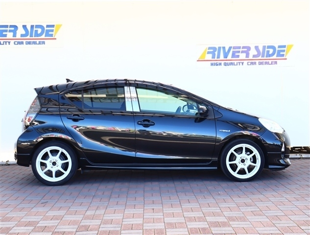 トヨタ アクア １．５ Ｓ H25年 (関東) 99