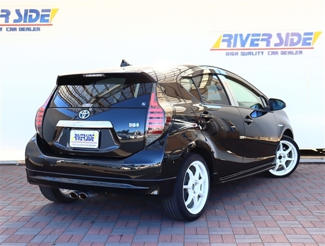 トヨタ アクア １．５ Ｓ H25年 (関東) 99