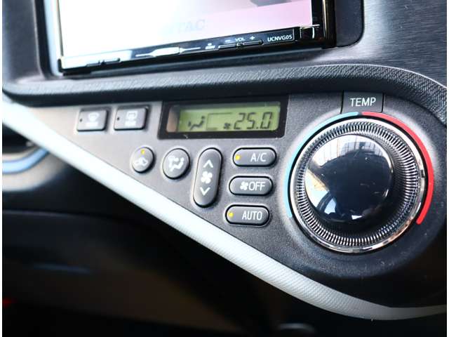 トヨタ アクア １．５ Ｓ H25年 (関東) 99