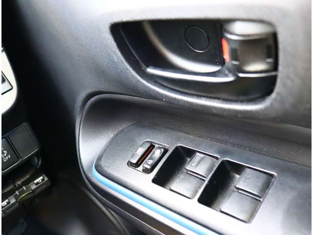 トヨタ アクア １．５ Ｓ H25年 (関東) 99