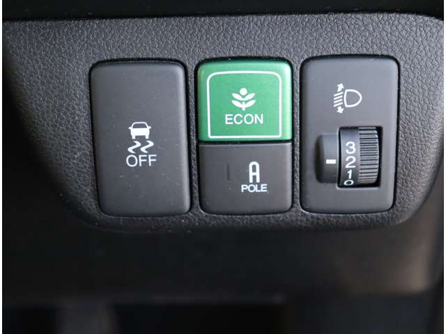 ホンダ フィット　シャトル　ハイブリッド １．３ H24年 (関東) 99