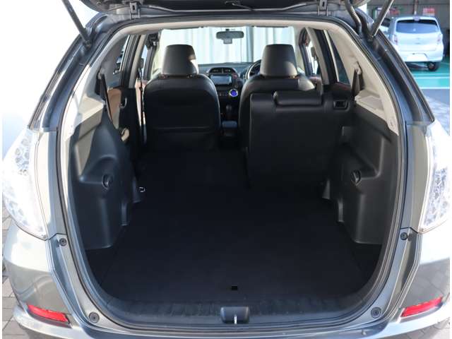 ホンダ フィット　シャトル　ハイブリッド １．３ H24年 (関東) 99